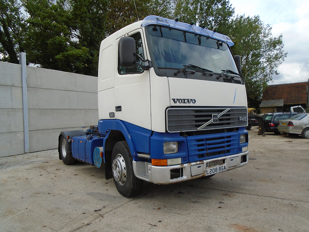 1994 Volvo FH12 380 4x2, A/C, Manual gearbox, runs and drives well